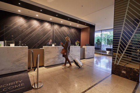 Pullman Melbourne on the Park - Accommodation Broome 2