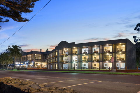 North Pier Hotel Cowes - Accommodation Broome 1
