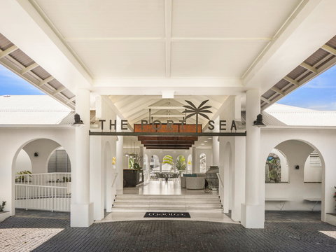 Mantra PortSea - Accommodation Broome 0