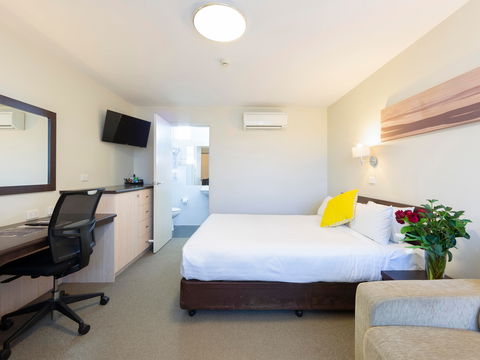 Ibis Styles Canberra Tall Trees - Accommodation Broome 1