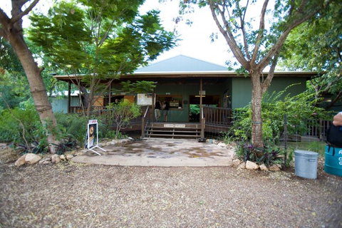 Adels Grove Camping Park Hotel - Accommodation Broome 0