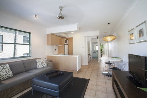 Port Douglas Apartments - Accommodation Broome 1