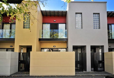 RNR Apartments, Adelaide - Accommodation Broome 0