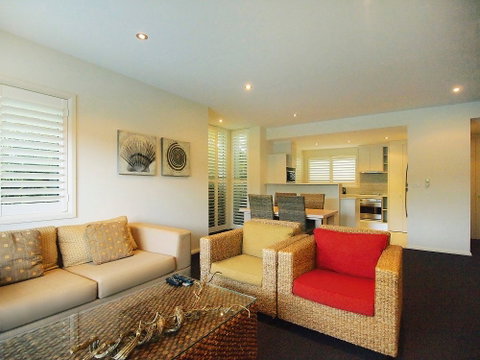 Oaks Pacific Blue Resort - Accommodation Broome 2