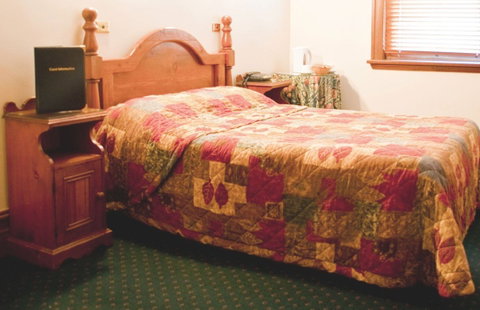 O'Malleys Hotel - Accommodation Broome 1