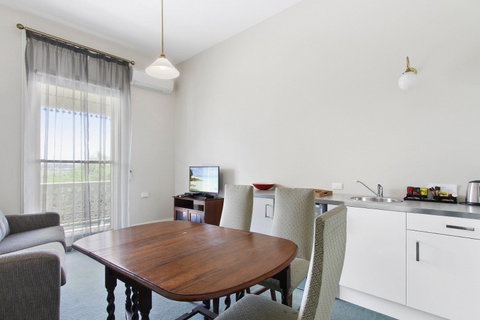 The Riversleigh - Accommodation Broome 12
