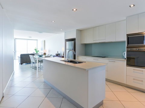 Grand Mercure Apartments Bargara - Accommodation Broome 4