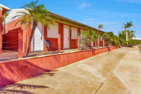 Econo Lodge Karratha - Accommodation Broome 5