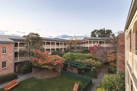 Adina Serviced Apts Canberra Kingston - Accommodation Broome 3