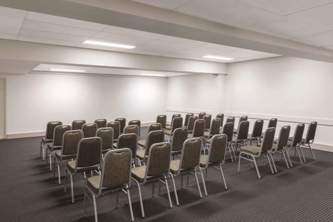 Adina Serviced Apts Canberra Kingston - Accommodation Broome 16