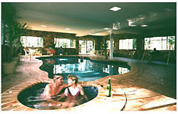 Chalet Swisse Spa - Accommodation Broome 2