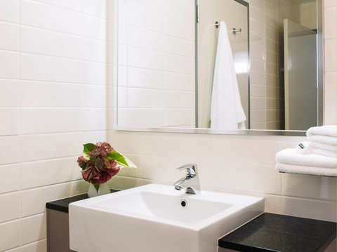 Novotel Darwin Airport Hotel - Accommodation Broome 1