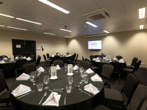 Novotel Darwin Airport Hotel - Accommodation Broome 6
