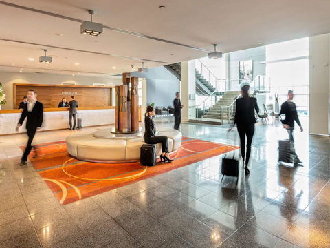 PARKROYAL Melbourne Airport - Accommodation Broome 2