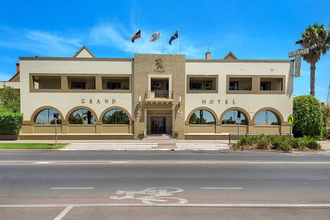 Quality Hotel Mildura Grand - Accommodation Broome 1
