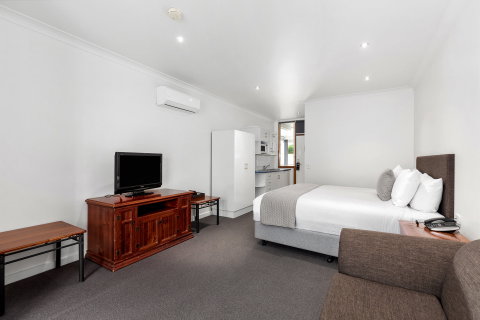 Commodore On The Park - Accommodation Broome 2