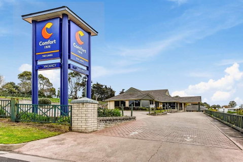 Comfort Inn The Lakes - Accommodation Broome 0