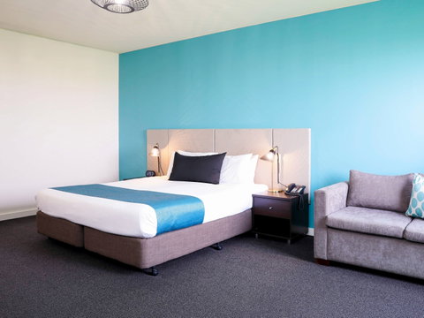 Mantra Melbourne Melton - Accommodation Broome 2