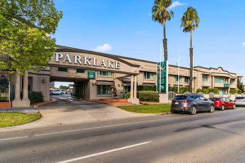 Quality Hotel Parklake Shepparton - Accommodation Broome 1