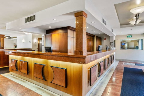 Quality Hotel Parklake Shepparton - Accommodation Broome 2
