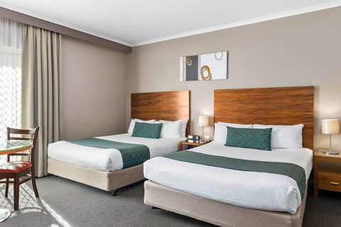 Quality Hotel Dickson - Accommodation Broome 2