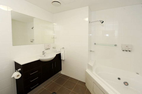 Gladstone City Central - Accommodation Broome 1