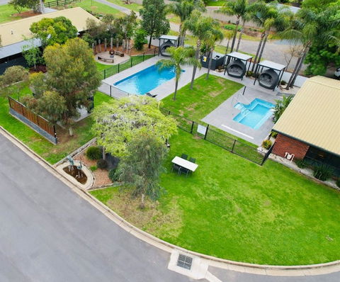 Federation Motor Inn - Accommodation Broome 0