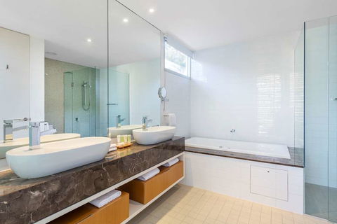RACV Noosa Resort - Accommodation Broome 2