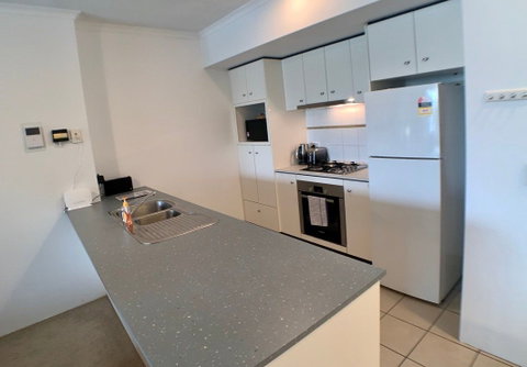 Astra Apartments Brisbane - Accommodation Broome 8