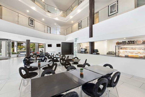 Adina Serviced Apts Canberra Dickson - Accommodation Broome 17