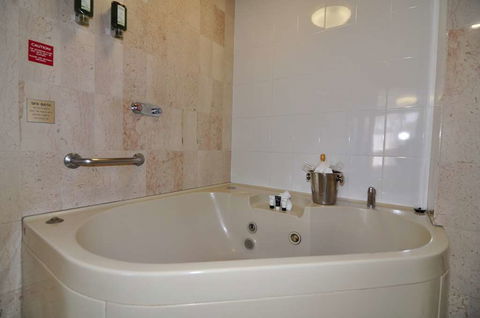 Pavilion On Northbourne - Accommodation Broome 15