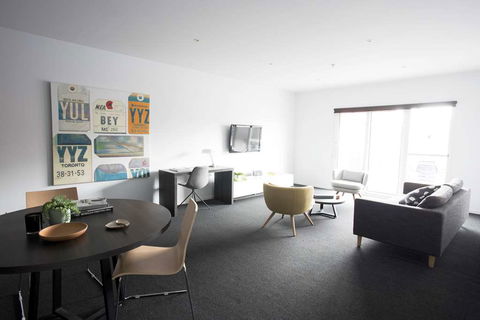 Tyrian Serviced Apartments - Accommodation Broome 2