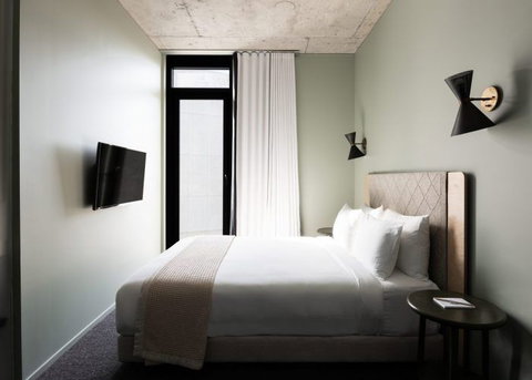 Alex Hotel, Perth - Accommodation Broome 2