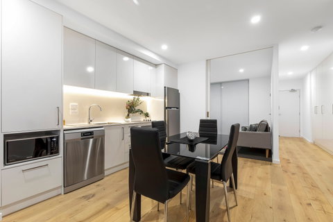 Astra Apartments Newcastle - Accommodation Broome 2