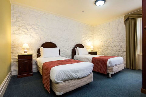 Quality Hotel Bentinck - Accommodation Broome 2