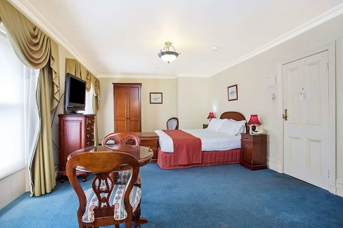 Quality Hotel Bentinck - Accommodation Broome 3
