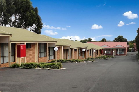 Victoria Lodge Motor Inn & Serviced Apts - Accommodation Broome 0