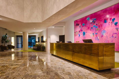 Eatons Hill Hotel - Accommodation Broome 1