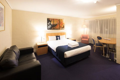 Ibis Styles Canberra - Accommodation Broome 3