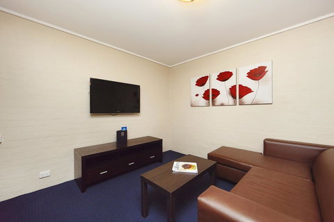 Ibis Styles Canberra - Accommodation Broome 13