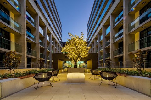 Avenue Hotel Canberra - Accommodation Broome 22