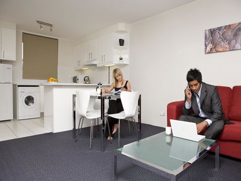 Manuka Park Serviced Apartments - Accommodation Broome 13