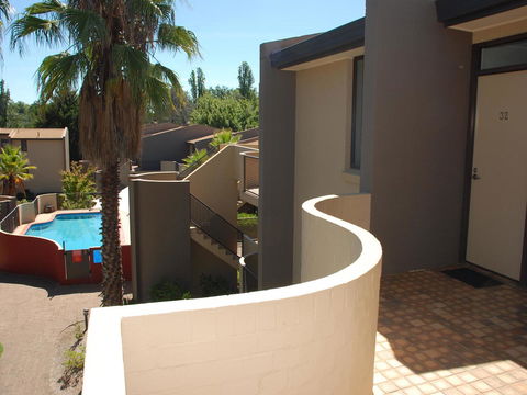 Manuka Park Serviced Apartments - Accommodation Broome 15