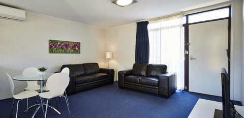 Manuka Park Serviced Apartments - Accommodation Broome 32