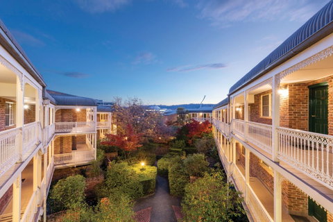 Adina Serviced Apartments Canberra Kingston - Accommodation Broome 9