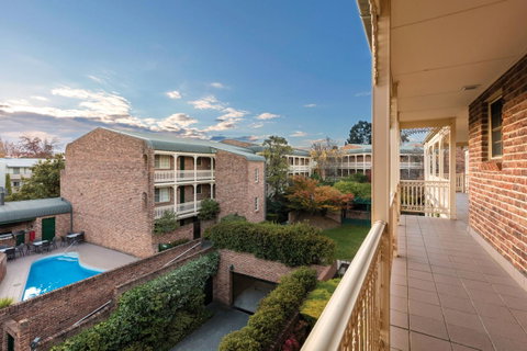 Adina Serviced Apartments Canberra Kingston - Accommodation Broome 8