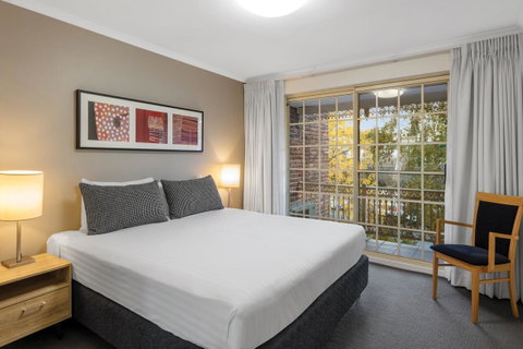 Adina Serviced Apartments Canberra Kingston - Accommodation Broome 16
