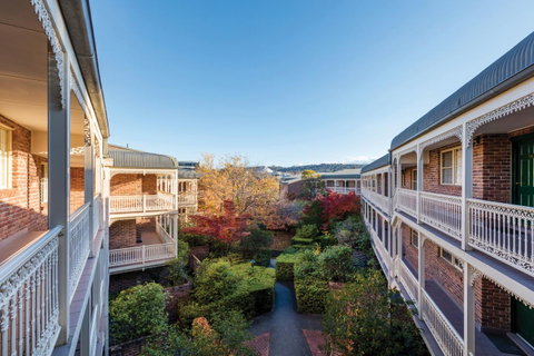 Adina Serviced Apartments Canberra Kingston - Accommodation Broome 0