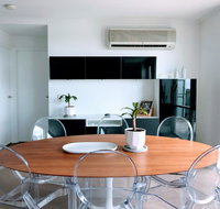 Staying Places - The Avenue - Accommodation Broome