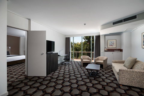 Rydges Canberra - Accommodation Broome 38